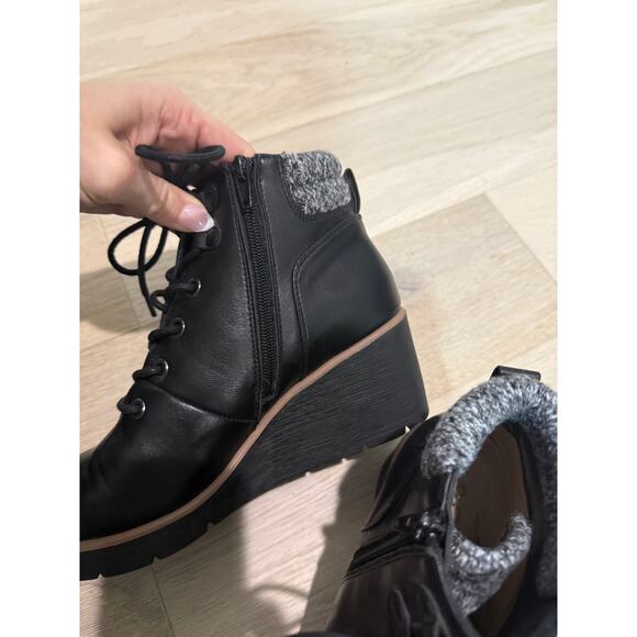 SOUL by Naturalizer Black Faux Leather Wedge Booties 9 Cozy Zip Lace Up - Picture 5 of 7